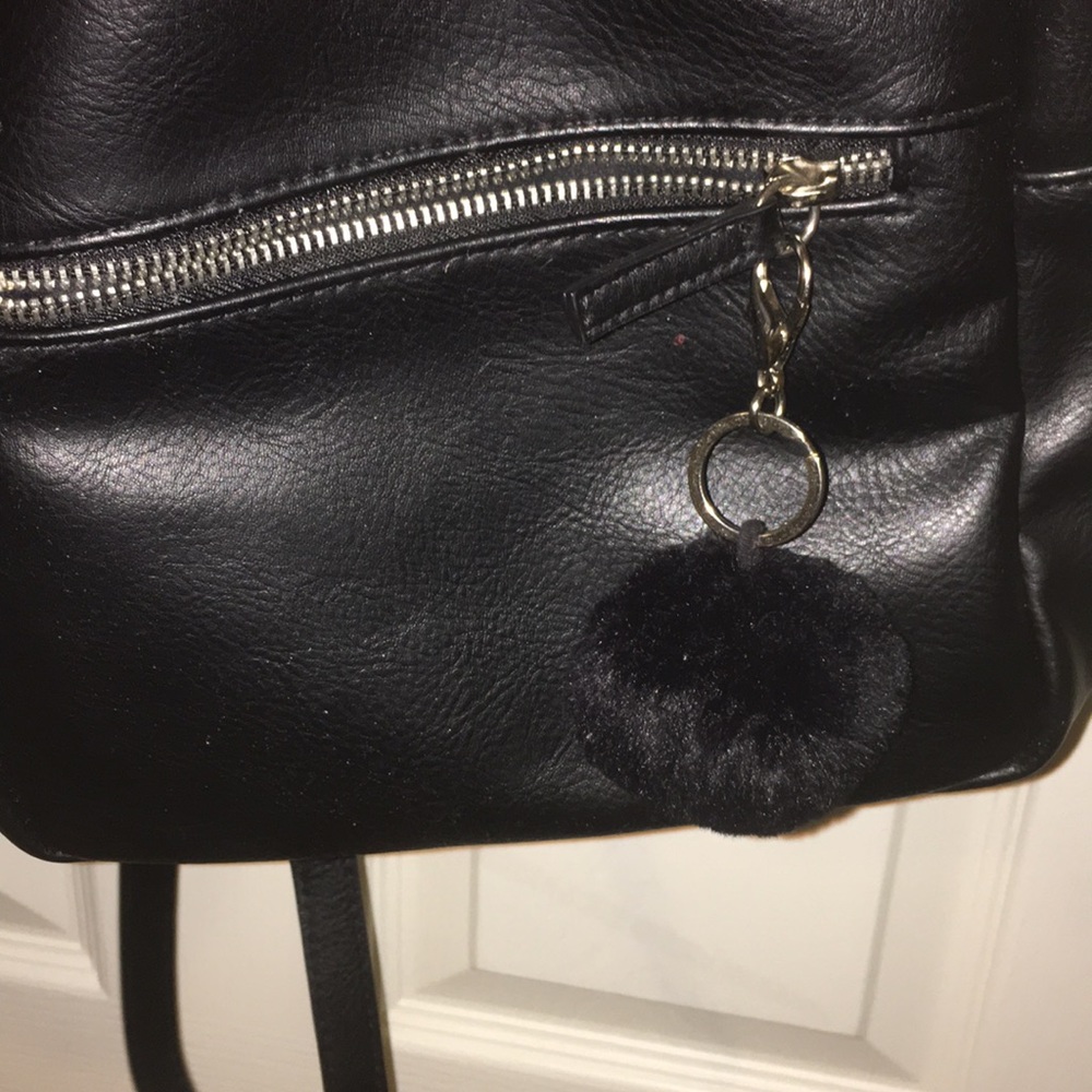 Mini Backpack 🎒 - Picture 2 of 4